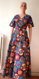 robe wax longue de type portefeuille Aissatou Cissé - Boutique africaine paris - Vêtements wax