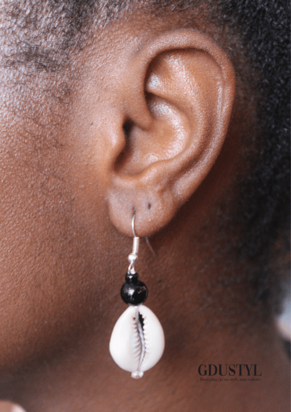 Boucles d'oreilles coquillages "Ndèye Fatima Dione"