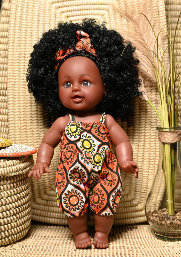 Poupée noire "Linguère NENAME" – Image 2