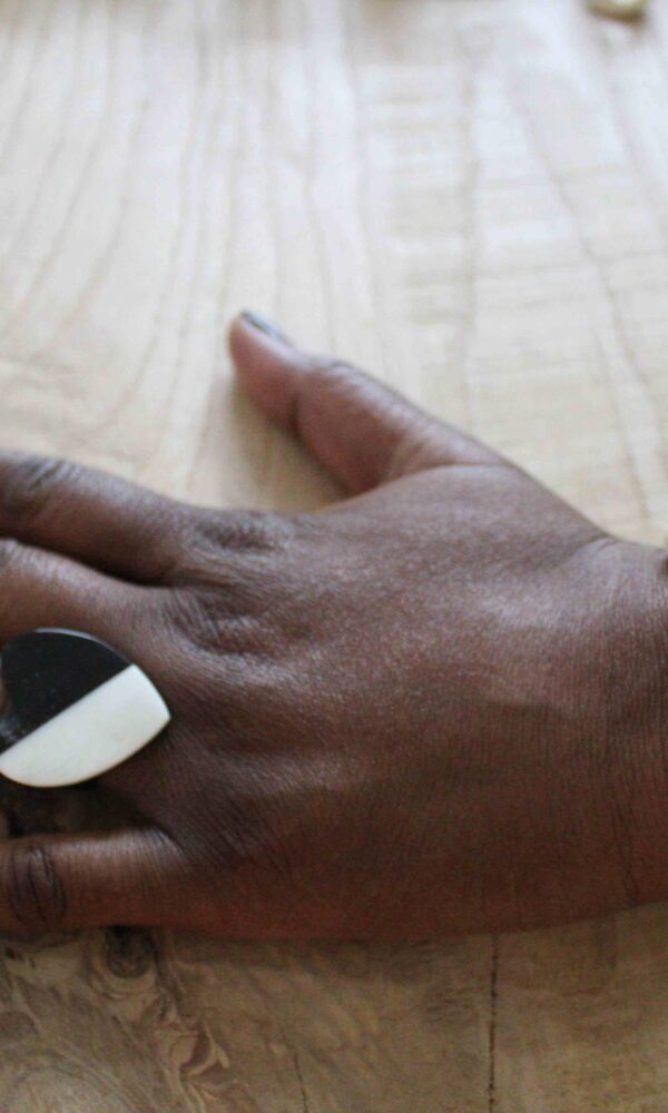 Bague en corne de zébu "Coeur tendre"
