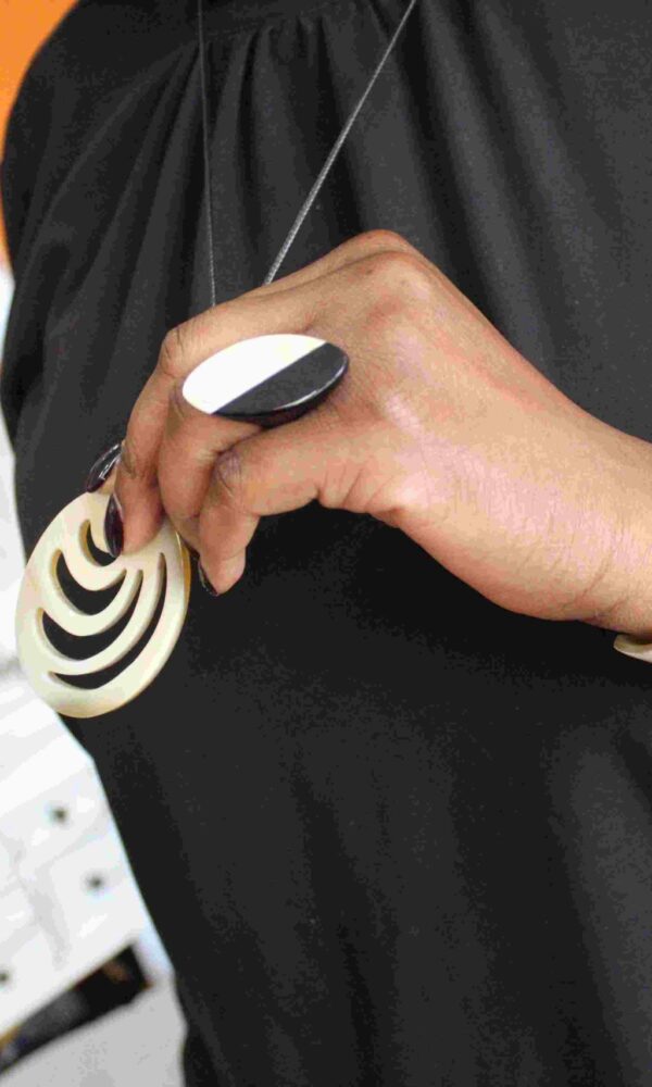 Bague en corne de Zébu "INA"