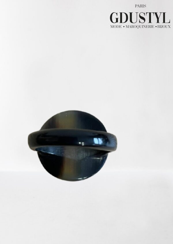 Bague en corne "la belle boule grise" – Image 3