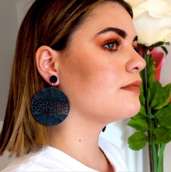 Boucles d'oreille en bois "Yalla" – Image 2
