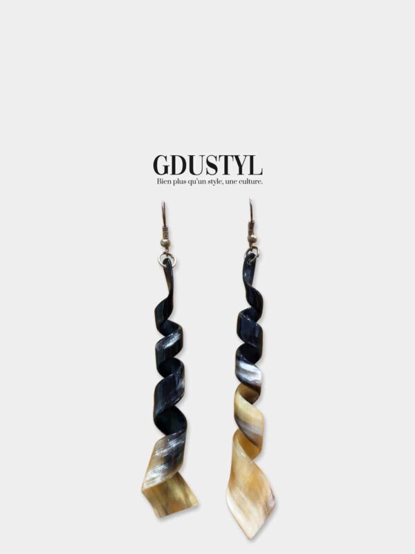 Boucles d'oreilles en corne "Ony, la vague" – Image 2