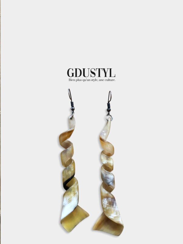 Boucles d'oreilles en corne "Ony, la vague"